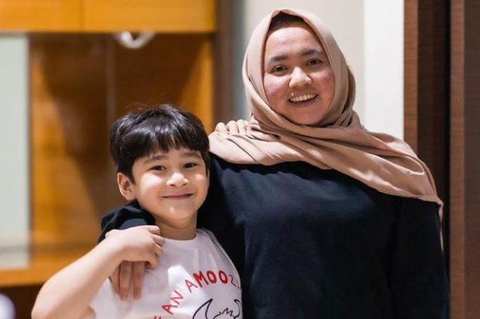 Mbak Lala dapat transferan 100 juta dari Raffi Ahmad 