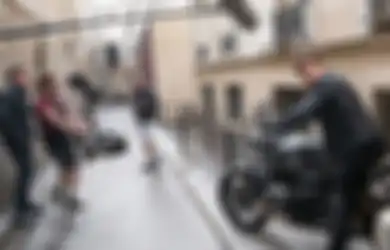 Demi Aksi Berbahaya di 'Mission: Impossible 7', Tom Cruise Lakuin 13.000 Kali Loncatan dengan Motor
