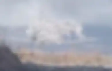 Gunung Semeru Kembali Keluarkan Awan Panas Guguran, Warga hingga Relawan Berlarian Panik