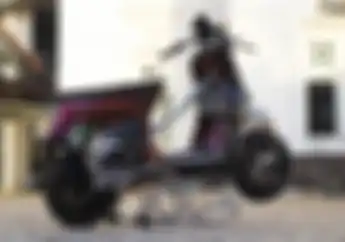 Vespa Jahat! Dimodifikasi Jadi Dragster, Begitu Jadi Pemilik Dibikin Ngeri