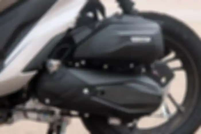 Ilustrasi simak biaya servis CVT motor matic Honda Vario di bengkel AHASS Kota Solo.