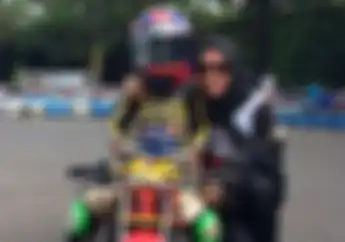 Kenalin Nih, Mamah Racing Ibunda Pembalap Cilik, Bintang Pranata Sukma