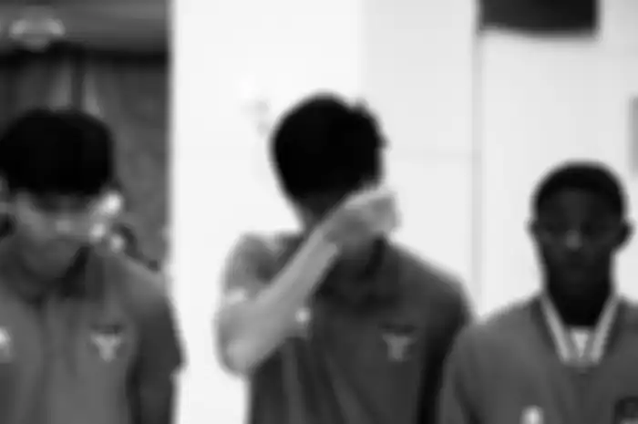 Pemain Timnas Indonesis U-20 menangis Piala Dunia U-20 batal digelar di Indonesia. Mereka gagal bermain di pertandingan tersebut.