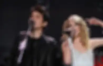Netizen Buat Meme Kegelisahan John Mayer Jelang Perilisan Album Speak Now Taylor's Version