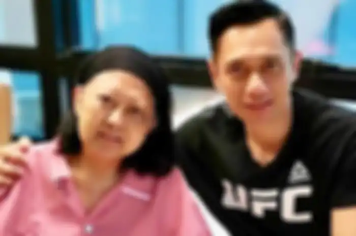 Agus Yudhoyono merindukan sosok Ani Yudhoyono hingga unggah potret lawas sang Ibunda 
