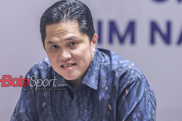 Ketua Umum PSSI, Erick Thohir, saat hadir di Menara Danareksa, Gambir, Jakarta Pusat, Kamis (14/3/2024) siang.