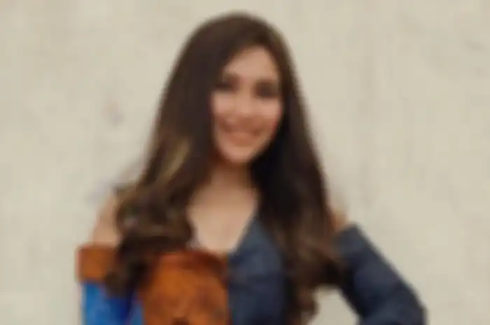 Cinta Laura, Ayu Ting Ting