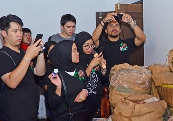 Bermodalkan Senter dan Cahaya Malam, KHI Ajak Belajar Sejarah Menginap di Museum