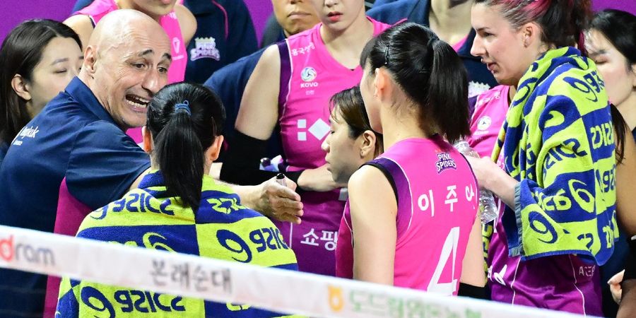 Liga Voli Korea - Perasaan Berdosa Pelatih Pink Spiders jika Harus Jumpa Megawati dkk di Play-off