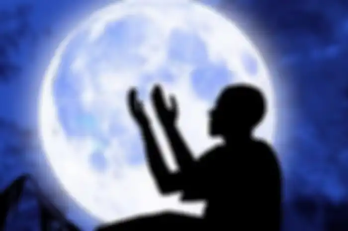 Ilustrasi berdoa di bulan suci Ramadan 2022