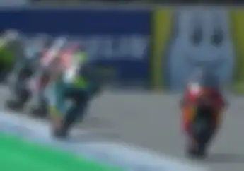 Hasil Warm Up Moto2 Valencia 2018, Sam Lowes Bikin Kejutan, Murid Rossi Main Aman
