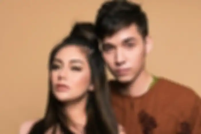 Rumah tangganya lagi di ujung tanduk, Celine Evangelista pamer potret keluarga tanpa Stefan William hingga bongkar kondisi hubungannya.