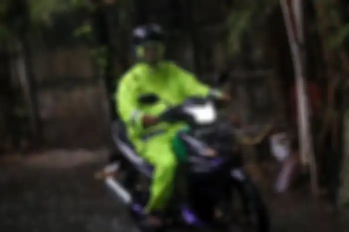 Ilustrasi jas hujan PVC