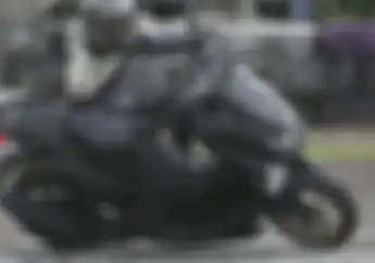 Murah Kok! Bikin Yamaha NMAX Stabil dan Enggak Ngelebar saat Cornering, Ini Triknya