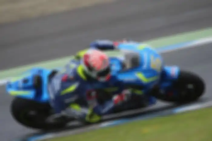 Johann Zarco saat menjajal Suzuki GSX-RR