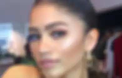 3 Warna Highlighter Untuk Kulit Sawo Matang Ala Zendaya, Wajib Coba
