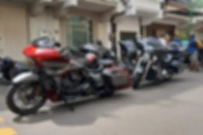 SIM CII untuk pemotor moge 500 cc ke atas belum berlaku tahun ini.