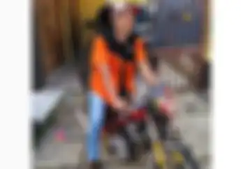 Waw.. Muncul Foto Marc Marquez Duduk di Atas Satria F150, Caption-nya Mantap Nih