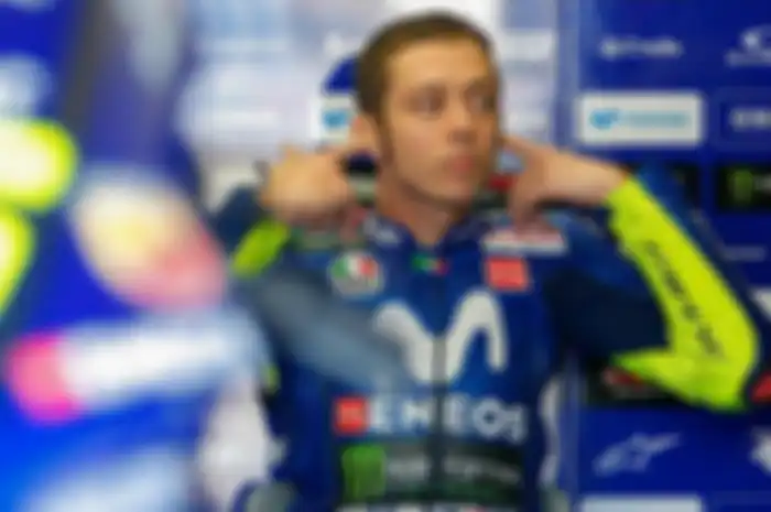 Valentino Rossi tidak terima kalau kalah dari muridnya