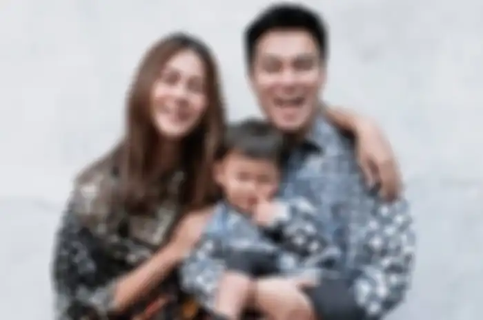 Paula Verhoeven bersama Baim Wong dan Kiano Tiger Wong
