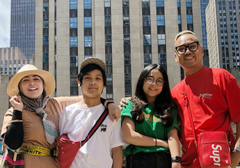 Terungkap, Alasan Keluarga Uya Kuya Koleksi Mobil Klasik hingga Menurun ke Anak Gadisnya yang Rela Nabung 7 Purnama, Astrid Kuya: Beli Mobil Baru Gampang Bro