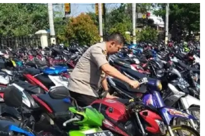 Ilustrasi, Polisi amankan puluhan motor