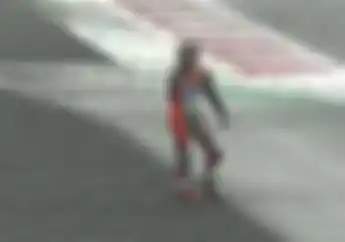 Panas Axel Bassani Acungkan Jari Tengah ke Juara Dunia WSBK 2021, Kenapa Nih?