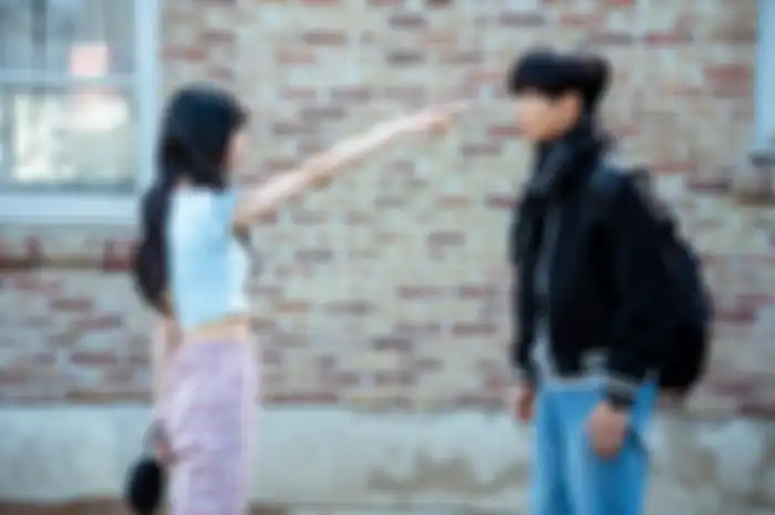 Drama Korea DOONA! (L to R) Bae Suzy as Lee Doona, Yang Se-jong as Lee Won-jun in DOONA!