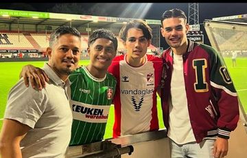 Dari kiri ke kanan: Fardy Bachdim, Mauresmo Hinoke, Tim Geypens an Jens Raven saat laga FC Emmen Vs FC Dordrect, Sabtu (10/8/2024).