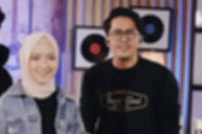 Nissa Sabyan dan Ayus Sabyan sering pakai baju couple