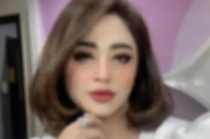 Dewi Perssik