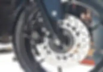Pasang Rem ABS Di Motor Biasa, Apa Bisa? 