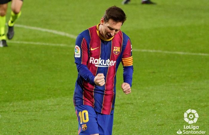 Aksi megabintang Barcelona, Lionel Messi, saat melawan Levante pada Minggu (13/12/2020).