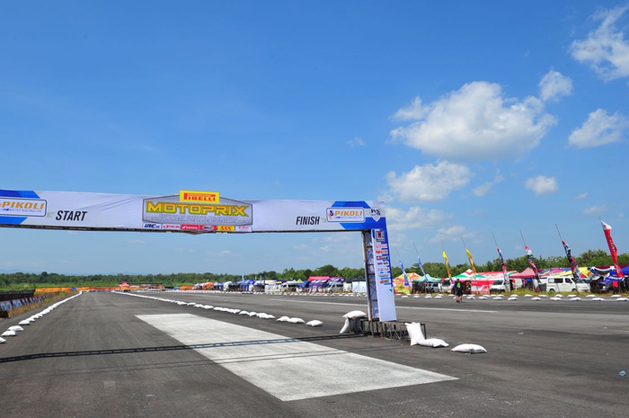 Suasana sirkuit yang kosong akibat dilarang ada kegiatan hari ini