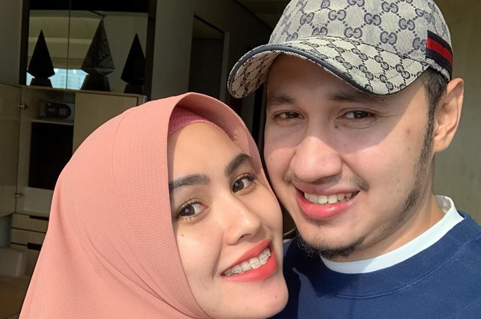 Kartika Putri dan Habib Usman