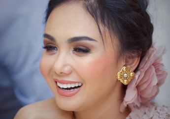 Intip yuk Koleksi Topi Yuni Shara, Bisa Jadi Referensi Buat Penampilanmu Makin Kece