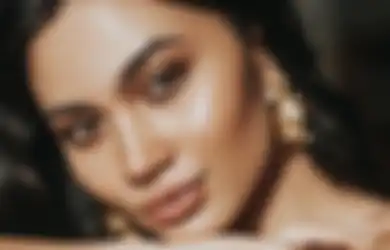 Bibir Tebal nan Seksi, Ariel Tatum Pernah Lakukan Operasi Plastik?