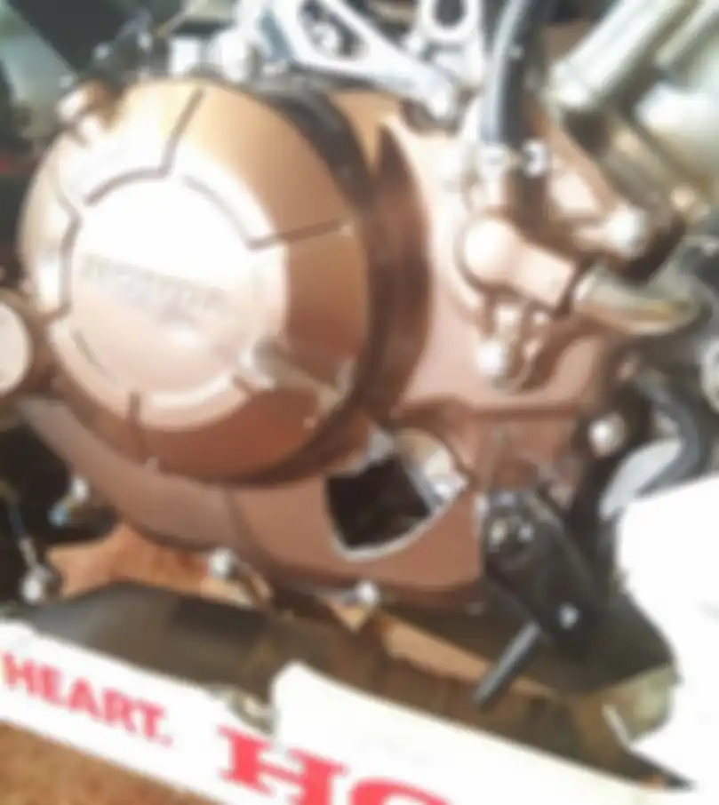 Bak kopling CBR150R luka koyak di bak kopling