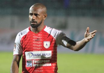 Boaz Solossa Akan Berusia 35 Tahun, Jacksen F Tiago Sebut Tiga Calon Suksesor di Persipura