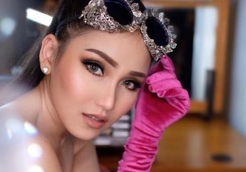 Unggah Foto Candid dengan Pakaian Tertutup dan Wajah Tanpa Makeup, Ayu Ting Ting Banjir Pujian Netizen