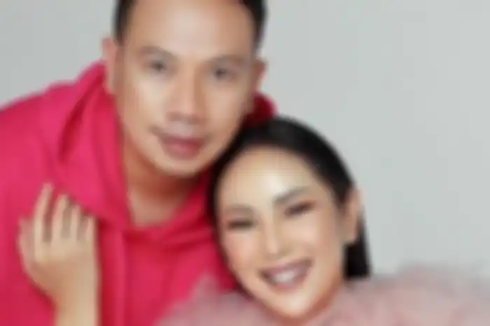 Kalina Ocktaranny sindir Vicky Prasetyo yang mendadak sesumbar jenguk ibunya yang lagi sakit.