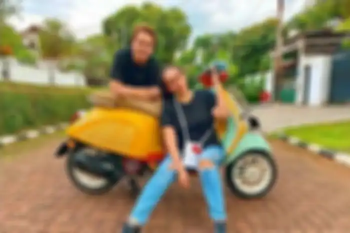 Ussy Sulistiawaty dan Andhika Pratama