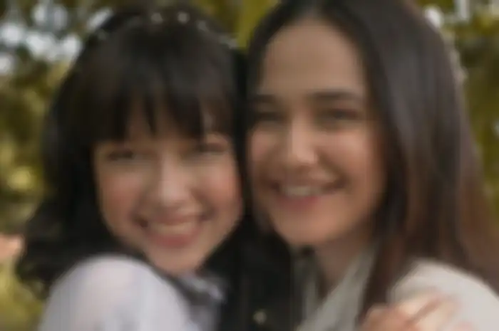 Rebecca Klopper dan Syifa Hadju