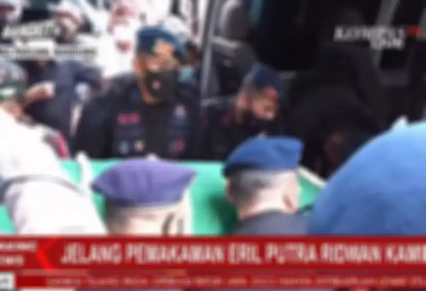 Jenazah Emmeril Kahn Mumtadz atau Eril diberangkatkan dari Gedung Pakuan.