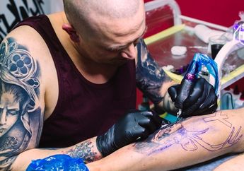 Arti Mimpi Tentang Tato Bisa Menjadi Pertanda Baik Tergantung Pada Siapa yang Memilikinya, Berikut Penjelasan Lengkapnya!
