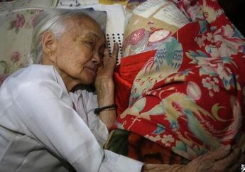 60 Tahun Hanya Bisa Menangis Sambil Memeluk Baju Tentara Jepang, Kisah Pilu Wanita Vietnam Ini Justru Enggan Digali Media Negeri Sakura