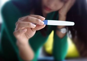 Pasang Baliho Segede Gaban Buru Pria Hidung Belang yang Menghamilinya, Wanita Ini Justru Tuai Reaksi Tak Terduga dari Khalayak