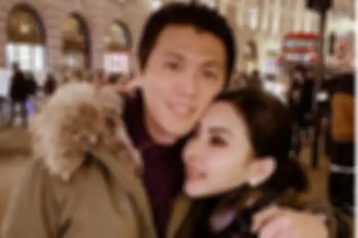 Reino Barack dan Syahrini