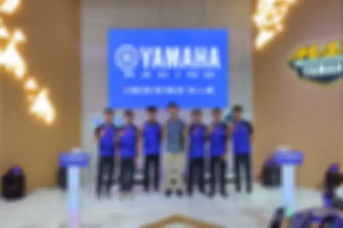 Skuad pembalap Yamaha Racing Indonesia diperkenalkan di IIMS 2024.