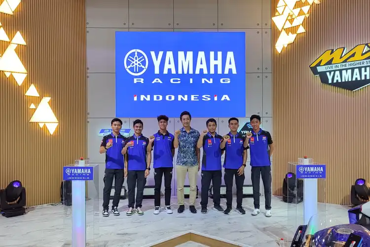 Pembalap Yamaha Racing Indonesia Siap Berlaga di WSSP300 dan ARRC 2024 Hadir di IIMS 2024